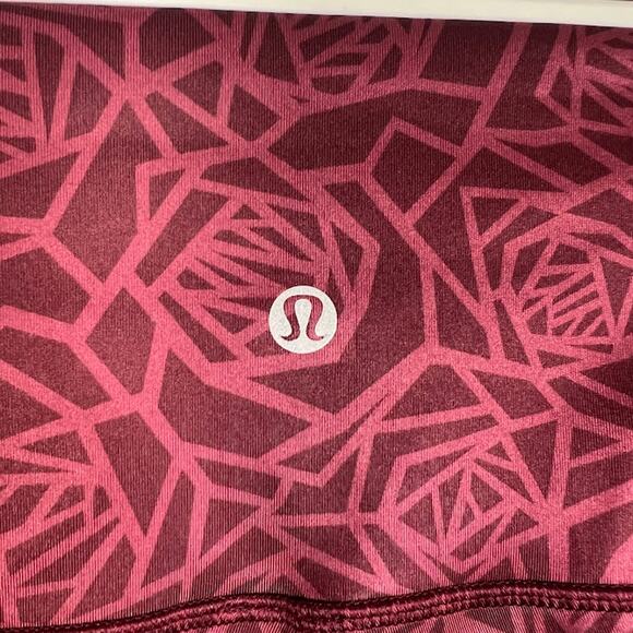Lululemon High Times Leggings 4 in Posey Red Grape Bordeaux Drama - Picture 6 of 7